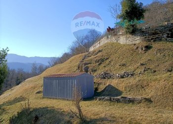 Vista delle montagne - Casa semi indipendente Via Vicolo Dell'Orto
 
1, Cassano Valcuvia - foto 11