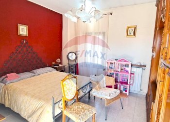 Camera / camera da letto - Casa indipendente Via San Biagio
 
42, Cittiglio - foto 10
