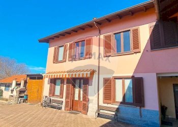 Casa all\'aperto - Casa indipendente Via San Biagio
 
42, Cittiglio - foto 19