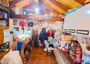 Dispensa di stoccaggio - Casa indipendente Via San Biagio
 
42, Cittiglio - foto 27