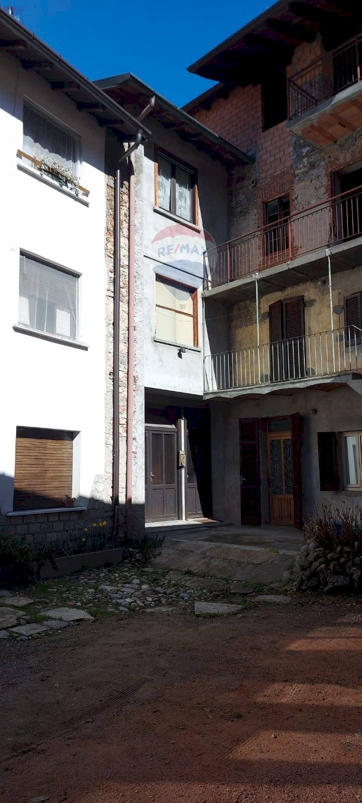 Edificio all\'aperto - Semi-detached house Via F. Filzi
13, Cuveglio - photo 2