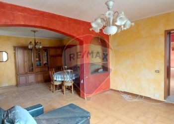 Soggiorno - Trilocale Via Garibaldi
 
18, Gemonio - foto 2