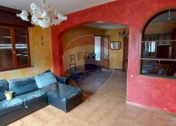 Soggiorno - Trilocale Via Garibaldi
 
18, Gemonio - foto 4