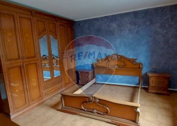 Camera / camera da letto - Trilocale Via Garibaldi
 
18, Gemonio - foto 7