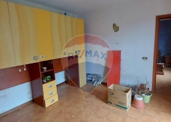 Camera / camera da letto - Trilocale Via Garibaldi
 
18, Gemonio - foto 9