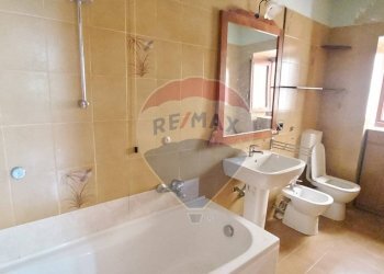 Bagno - Trilocale Via Garibaldi
 
18, Gemonio - foto 11