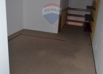 Stanza vuota - Negozio Via XXV Aprile
 
70, Besozzo - foto 15