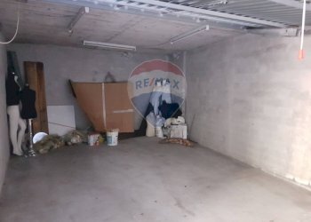 Parcheggio - Negozio Via XXV Aprile
 
70, Besozzo - foto 18