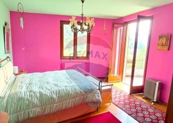 Camera / camera da letto - Quadrilocale Via Roma
 
3, Cerano d'Intelvi - foto 9