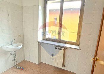 Bagno - Locale Commerciale Via Provinciale
 
13, Brissago-Valtravaglia - foto 17