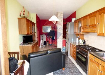 Cucina - Trilocale via A Diaz, Mesenzana - foto 2