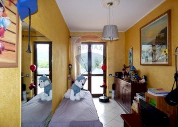 Camera / camera da letto - Trilocale via A Diaz, Mesenzana - foto 6