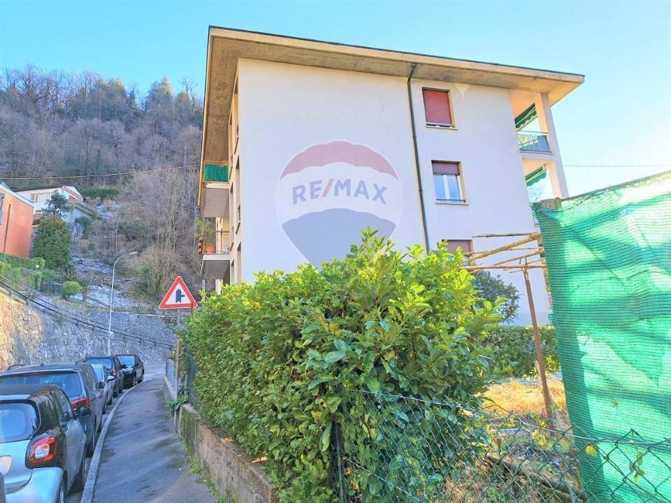 Casa all\'aperto - Quadrilocale Via Totone
 
30, Campione d'Italia - foto 2