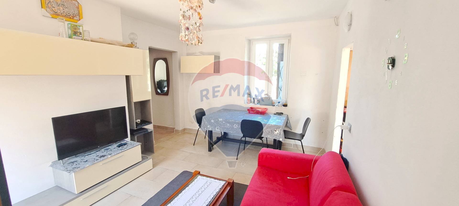 Sala da pranzo - Two-room apartment Viale Cadorna
 
3, Azzio - photo 2