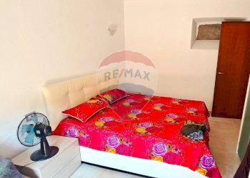 Camera / camera da letto - Bilocale Viale Cadorna
 
3, Azzio - foto 8