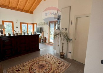 Soggiorno - Villa Via Roma
 
35, Leggiuno - foto 3