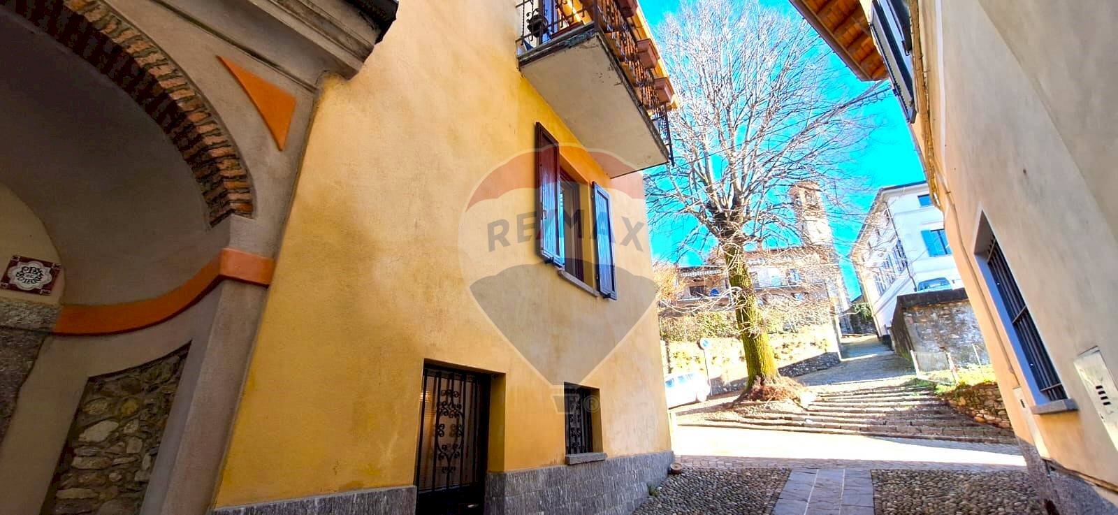 Edificio all\'aperto - Casa indipendente Via Montesanto
 
3, Cunardo - foto 1