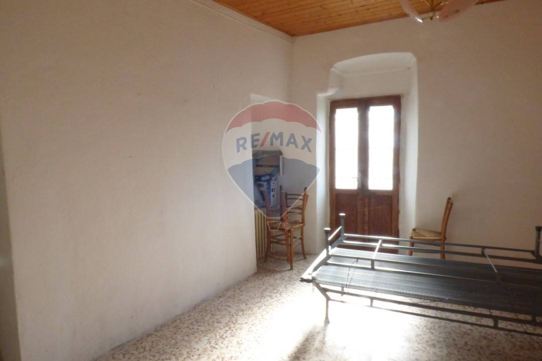 Camera / camera da letto - Casa semi indipendente Via G. Verdi
9, Dumenza - foto 3