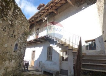 Scale - Casa semi indipendente Via G. Verdi
 
9, Dumenza - foto 5