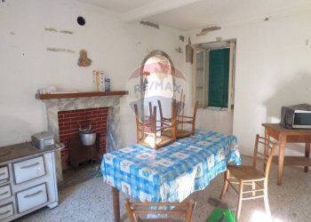 Sala da pranzo - Casa semi indipendente Via G. Verdi
 
9, Dumenza - foto 1
