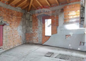 Stanza vuota - Casa semi indipendente Via Battisti
 
1, Bardello - foto 3