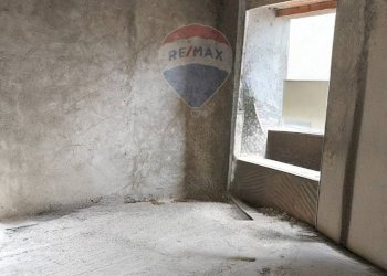 Stanza vuota - Casa semi indipendente Via Battisti
 
1, Bardello - foto 9