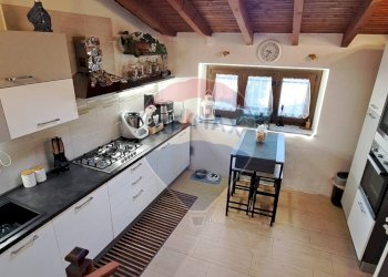 Cucina - Casa indipendente Via Pasubio
 
4, Cassano Valcuvia - foto 7