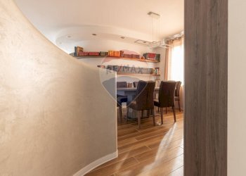 Sala da pranzo - Trilocale Via Trento
 
5, Somma Lombardo - foto 6