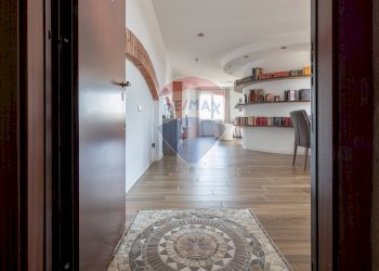 Hall / corridoio - Trilocale Via Trento
 
5, Somma Lombardo - foto 15