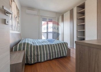 Camera / camera da letto - Trilocale Via Trento
 
5, Somma Lombardo - foto 21