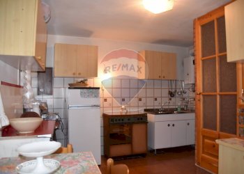 Cucina - Casa indipendente FRAZIONE ARMIO
 
1, Maccagno con Pino e Veddasca - foto 8