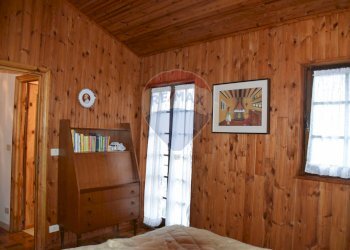 Camera / camera da letto - Casa indipendente FRAZIONE ARMIO
 
1, Maccagno con Pino e Veddasca - foto 12