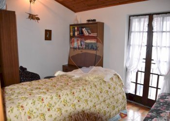 Camera / camera da letto - Casa indipendente FRAZIONE ARMIO
 
1, Maccagno con Pino e Veddasca - foto 14