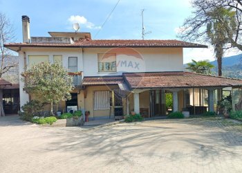 Casa all\'aperto - Casa indipendente Via Campi Lunghi
 
440, Cassano Valcuvia - foto 1