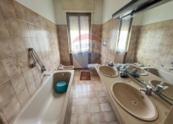 Bagno - Casa indipendente Via Campi Lunghi
 
440, Cassano Valcuvia - foto 14