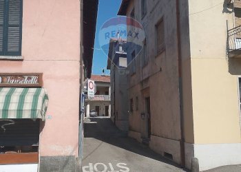 Edificio all\'aperto - Bilocale Travedona-Monate - foto 2