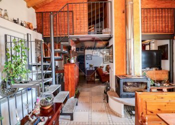 Dispensa di stoccaggio - Casa semi indipendente Vicolo Stretto
 
5, Montegrino Valtravaglia - foto 3