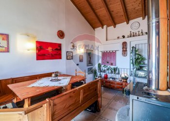 Cucina - Casa semi indipendente Vicolo Stretto
 
5, Montegrino Valtravaglia - foto 5