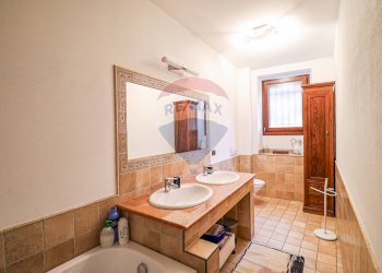 Bagno - Casa semi indipendente Vicolo Stretto
 
5, Montegrino Valtravaglia - foto 12