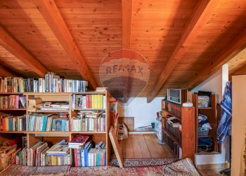 Camera / camera da letto - Casa semi indipendente Vicolo Stretto
 
5, Montegrino Valtravaglia - foto 16