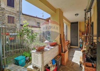 Terrazza - Casa semi indipendente Vicolo Stretto
 
5, Montegrino Valtravaglia - foto 24