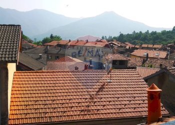 Edificio all\'aperto - Casa semi indipendente Vicolo Stretto
 
5, Montegrino Valtravaglia - foto 26