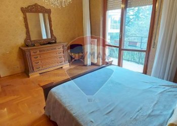 Camera / camera da letto - Trilocale Via Francesco Albani
 
95, Varese - foto 7