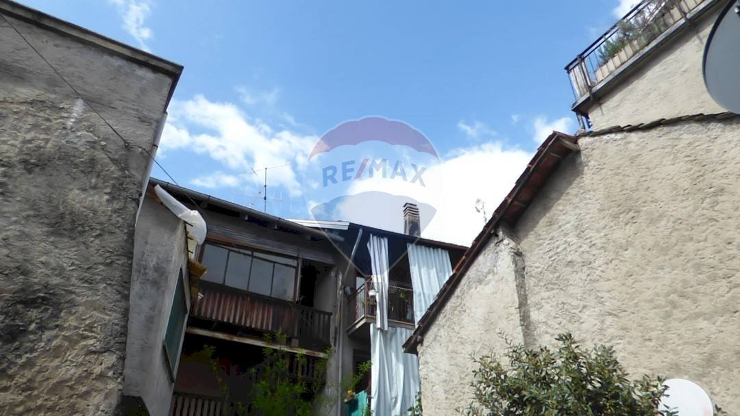 Casa all\'aperto - Casa semi indipendente via Engolini, Agra - foto 2