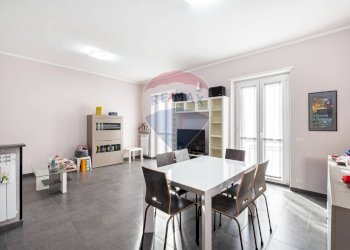 Sala da pranzo - Trilocale Via Capo Rossello
 
5, Roma - foto 1