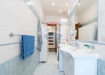 Bagno - Trilocale Via Capo Rossello
 
5, Roma - foto 18