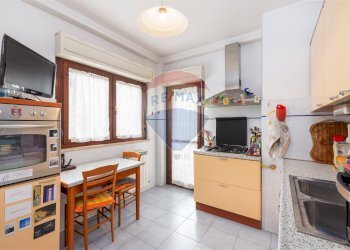 Cucina - Trilocale Via Viner
 
156, Roma - foto 4