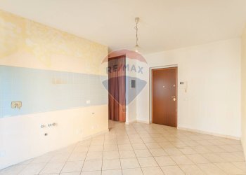 Stanza vuota - Bilocale Via Corato
 
16, Roma - foto 8