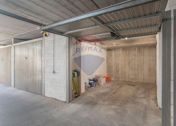 Parcheggio - Bilocale Via Corato
 
16, Roma - foto 19