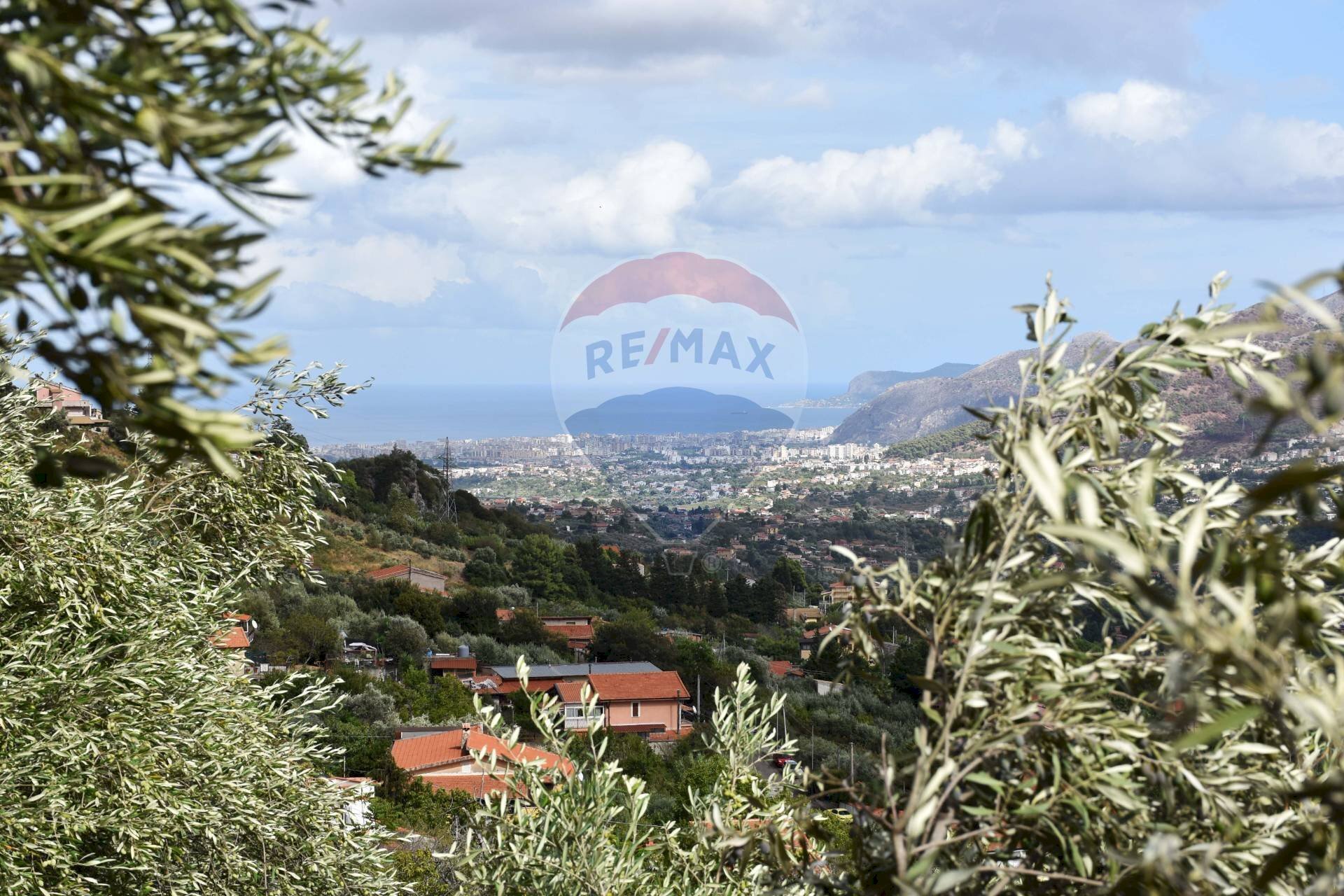 Vista delle montagne - Terreno edificabile Via Esterna Spartiviolo
 
snc, Monreale - foto 1